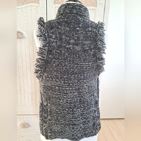 Banana Republic Sweater Vest Fringe Trim Wool/Alpaca/Acrylic Navy/ Gray - Picture 4 of 13